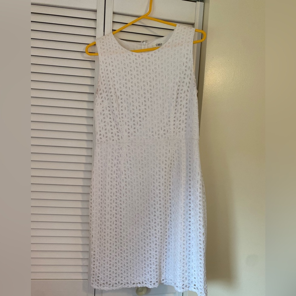 White Sleeveless Dress